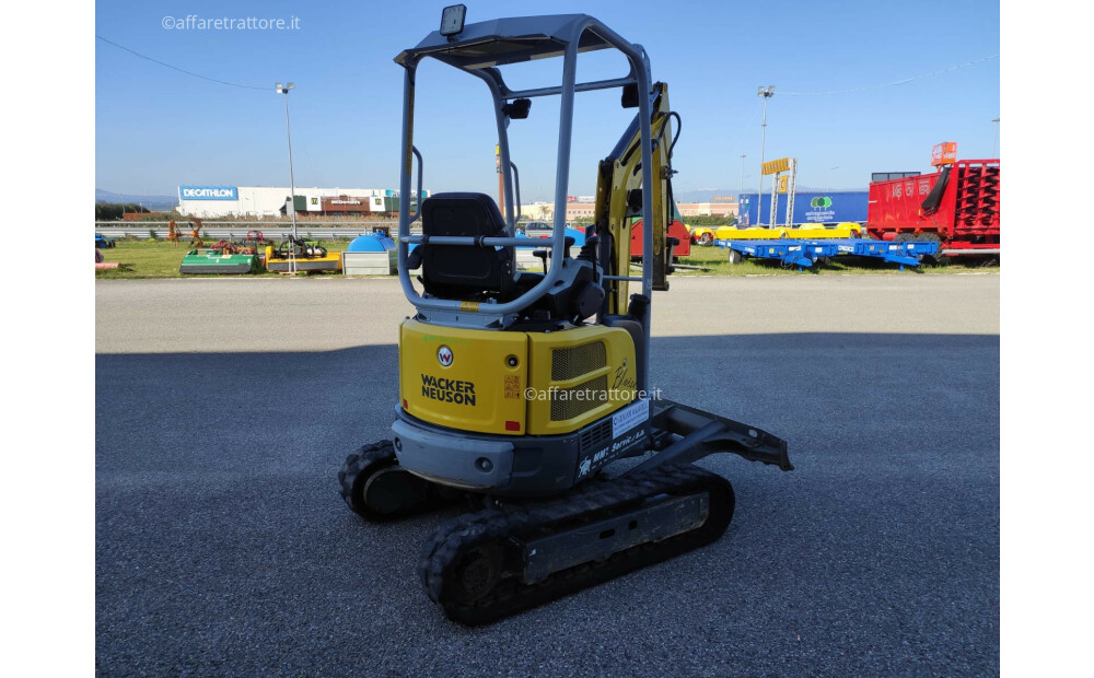 Rabljeni mini bager Wacker Neuson EZ17 - 4