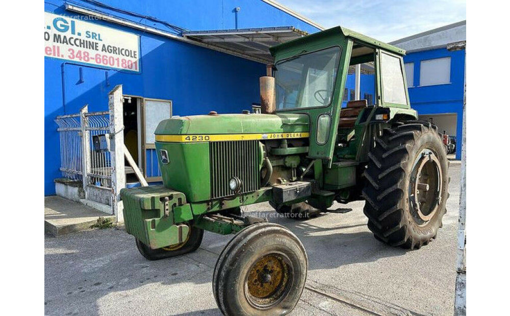 Rabljeni John Deere 4230 - 1