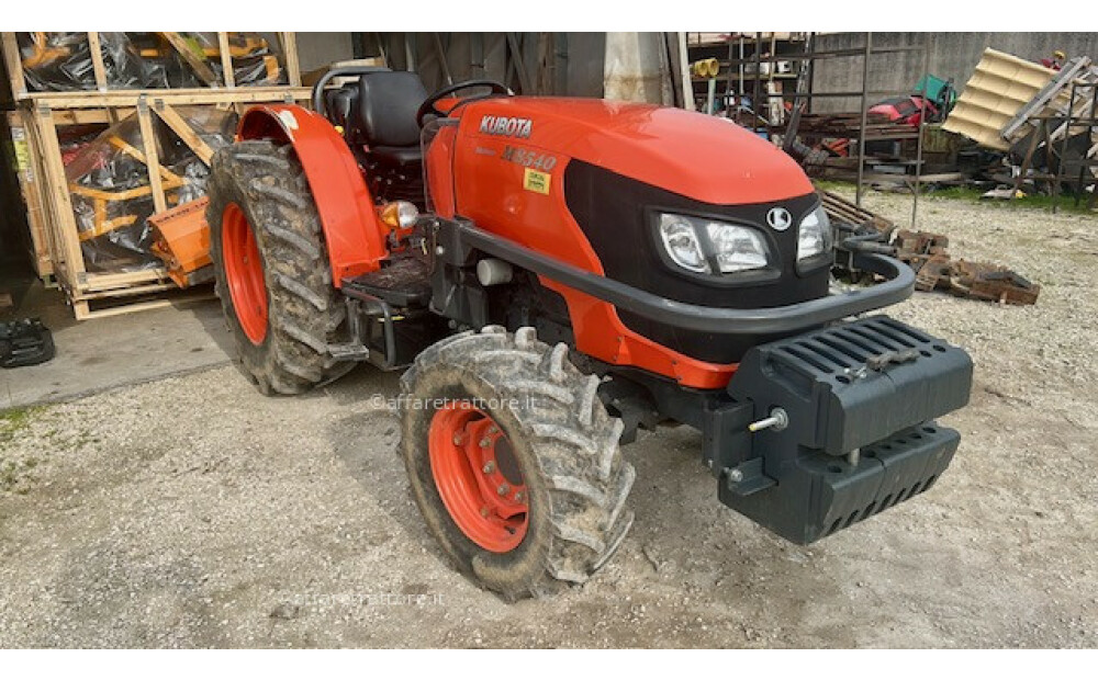 Kubota M - 2