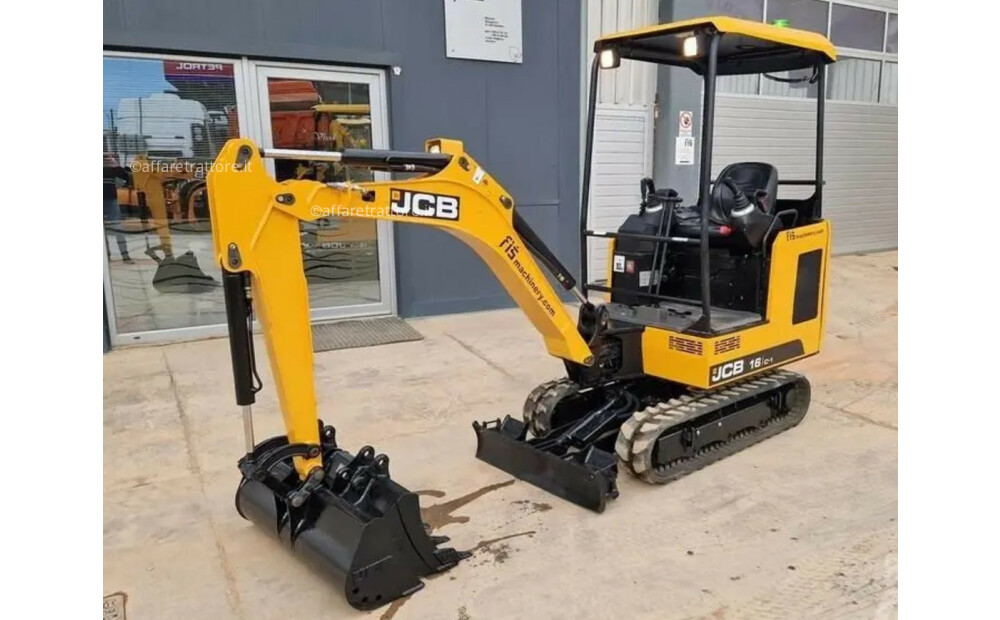 JCB Novo - 1