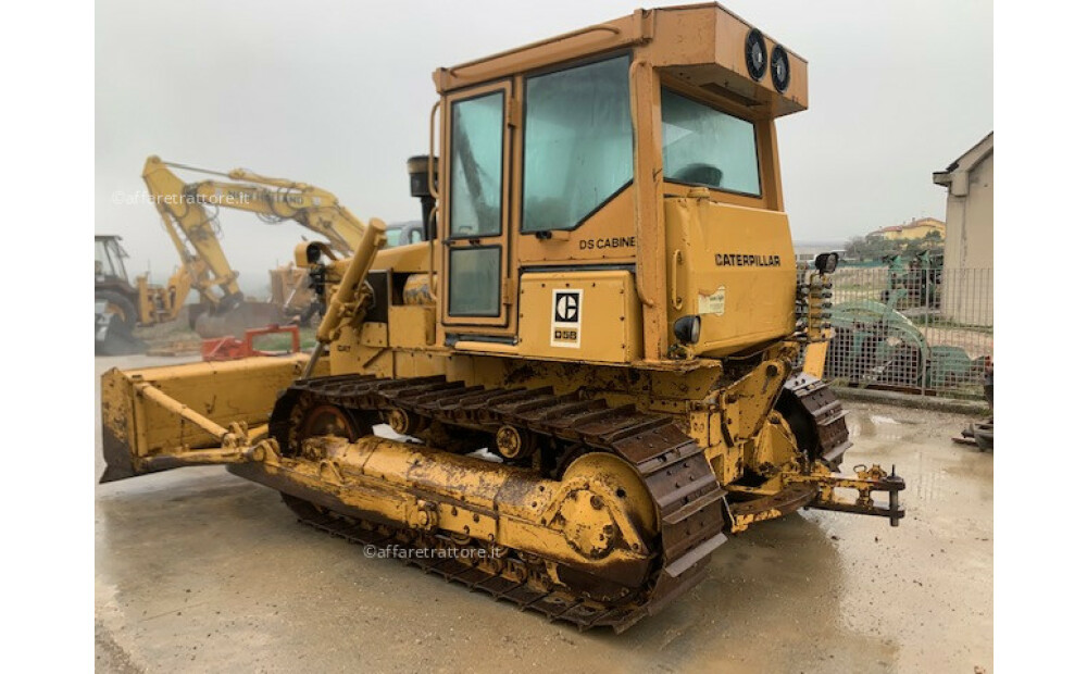 Caterpillar D5B Usato - 13