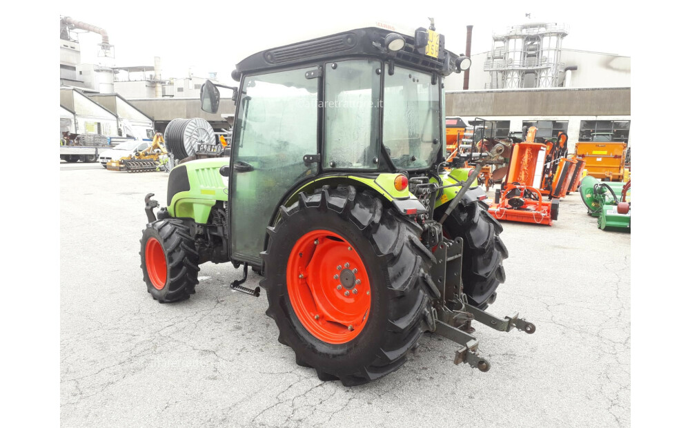 Traktor CLAAS NEXOS 240 VL / 958 - 6