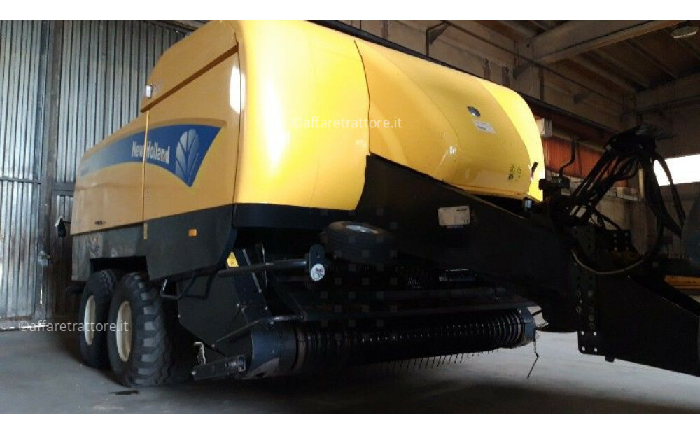 New Holland BB9080 Novo - 2