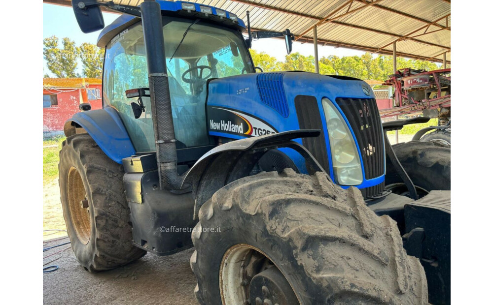 Rabljeni New Holland TG255 - 3