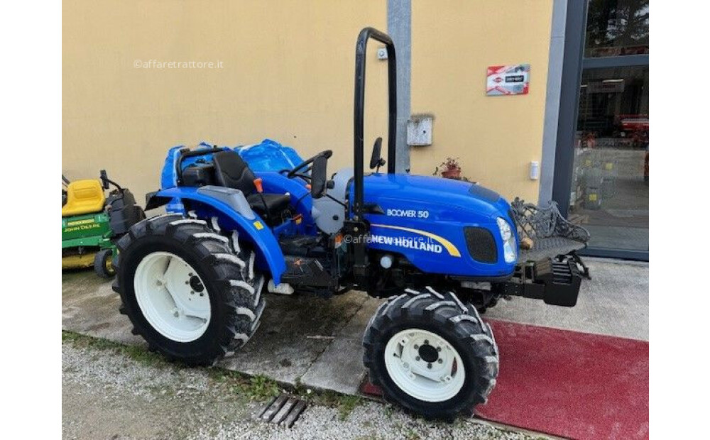 Rabljeni New Holland BOOMER 50 - 2