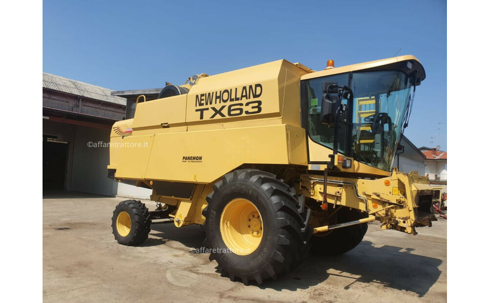 Rabljeni New Holland TX63 - 2