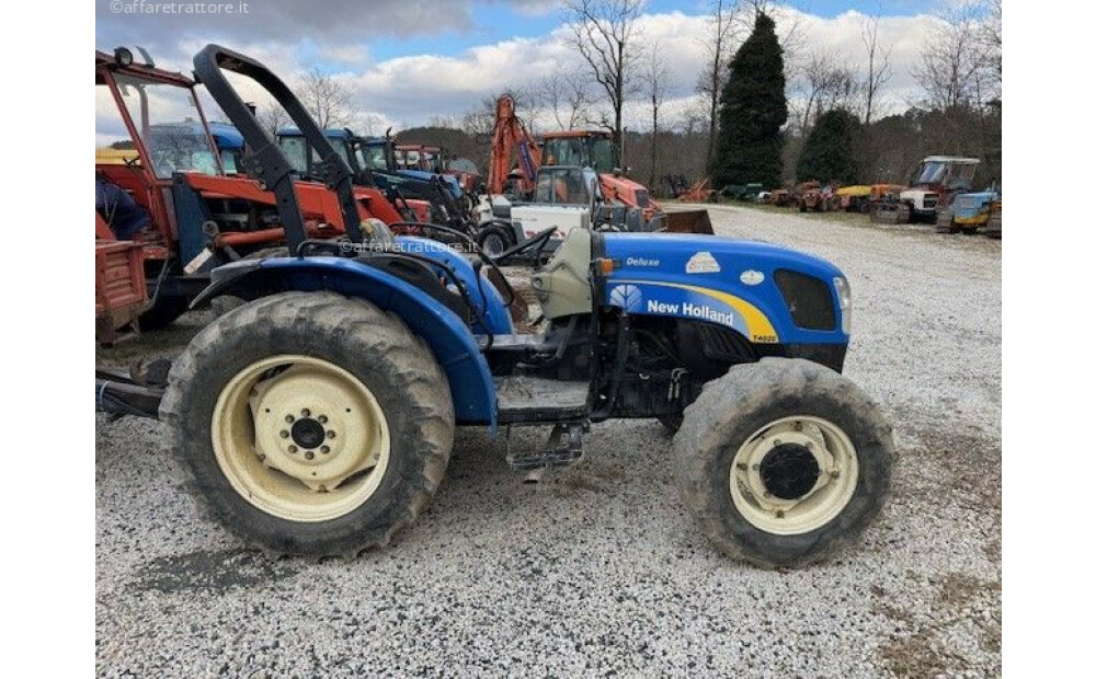 Rabljeni New Holland T4020 Deluxe - 3