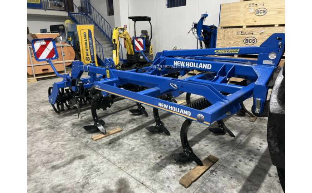 New Holland STC 300 Novo - 3