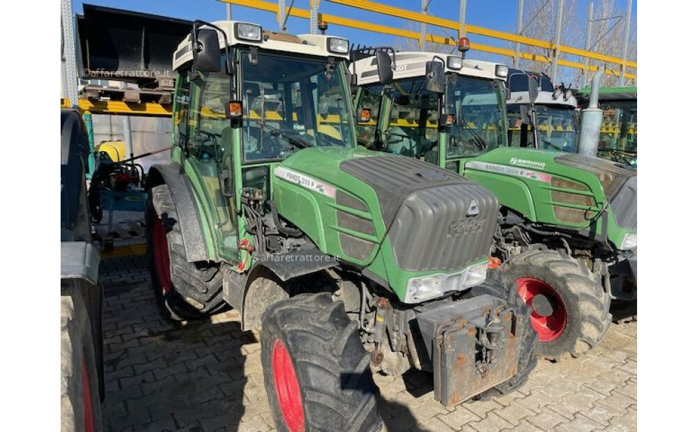 Rabljeni Fendt 209F - 2