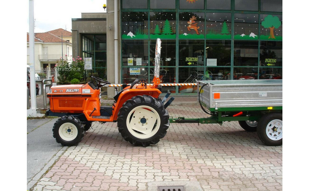 Kubota Bulltra B1-17 Usato - 4