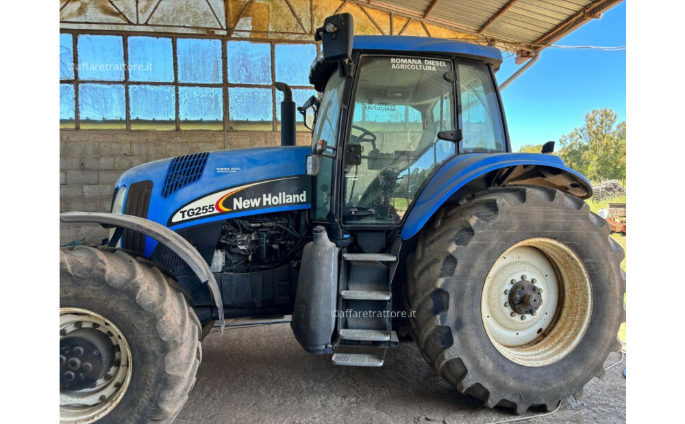 Rabljeni New Holland TG255 - 1