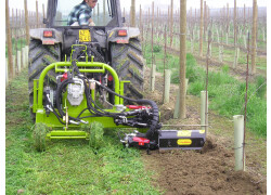 Vinogradniški medvrsti Unica z mini frezo Calderoni Nuova