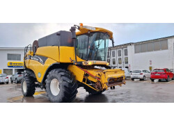 Rabljeni New Holland CX 880